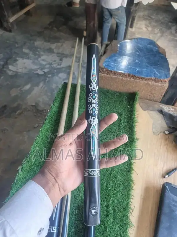 Professional Snooker Cue Set with Accessories