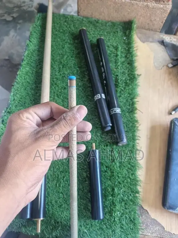 Professional Snooker Cue Set with Accessories