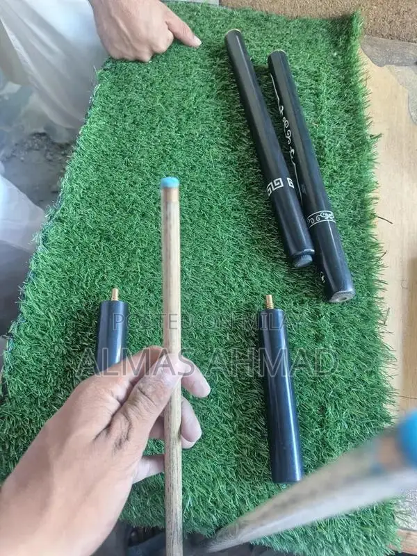 Professional Snooker Cue Set with Accessories