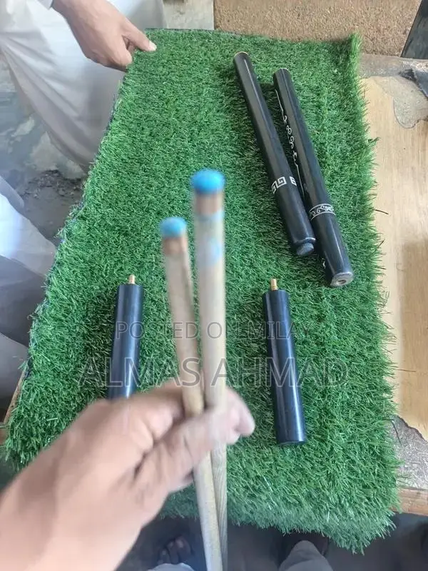 Professional Snooker Cue Set with Accessories