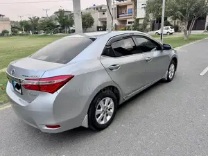 Toyota Corolla Grande 2014 Sedan - Immaculate Condition