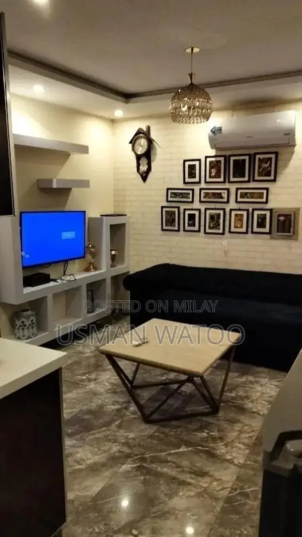 Furnished 1-Bedroom Flat with Modern Amenities