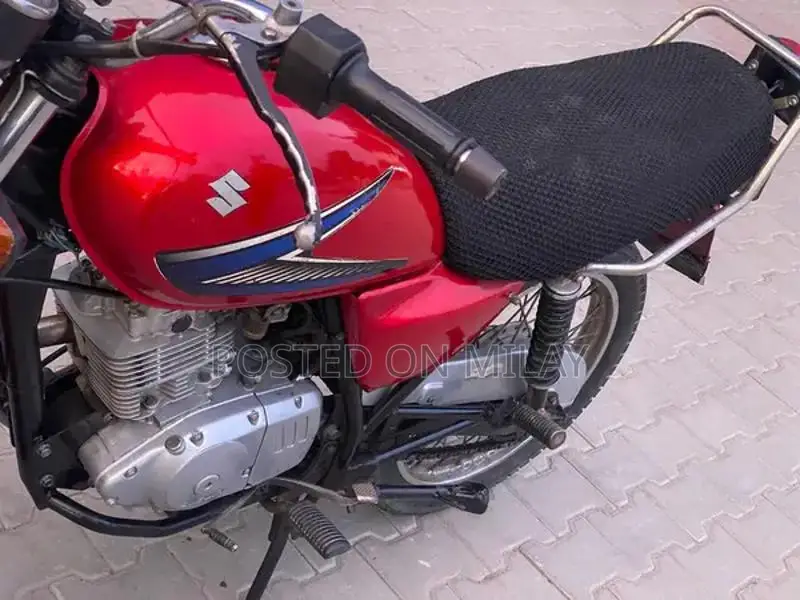 Suzuki GS 150cc Motorcycle - Reliable Japanese Touring Bike