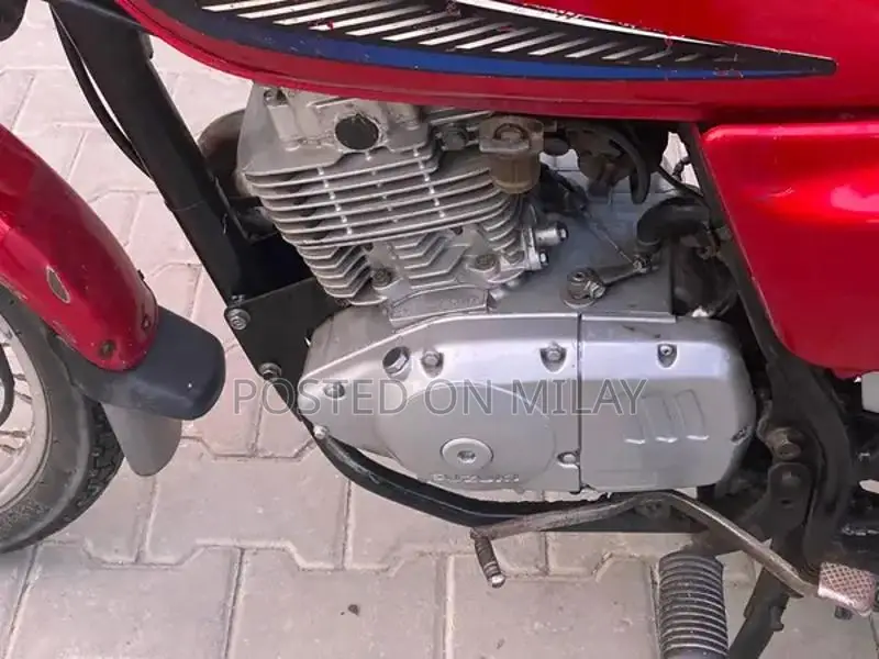 Suzuki GS 150cc Motorcycle - Reliable Japanese Touring Bike