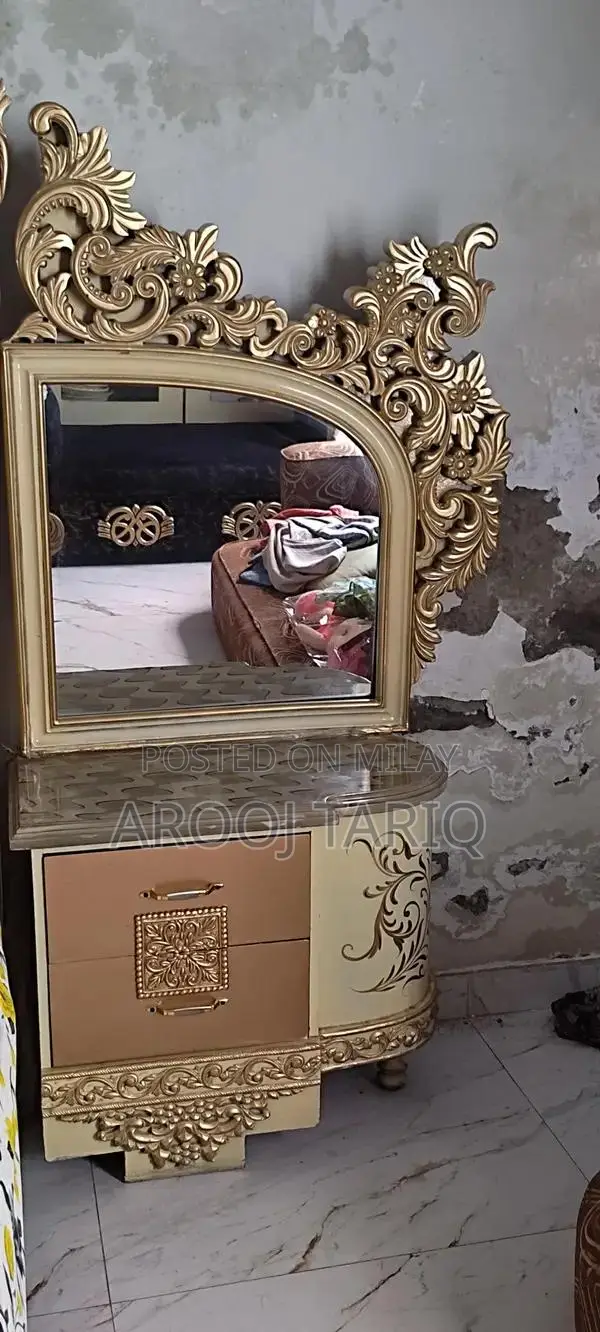 Modern Bedroom Furniture Set - Bed and Dresser Combination