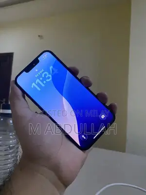 Photo - Apple iPhone 13 128GB JV Smartphone