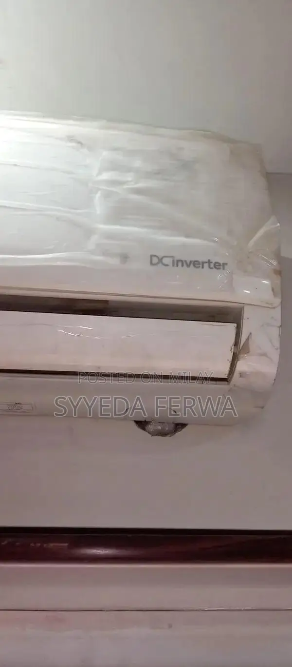 Electronic AC with Low Usage and Excellent Condition