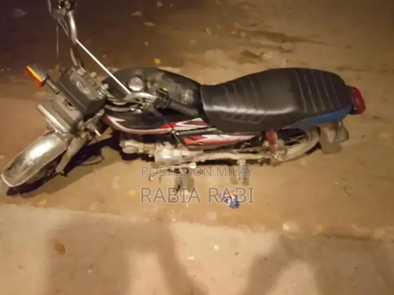 Honda CD 70 Motorcycle - Classic Commuter Bike