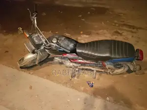 Honda CD 70 Motorcycle - Classic Commuter Bike