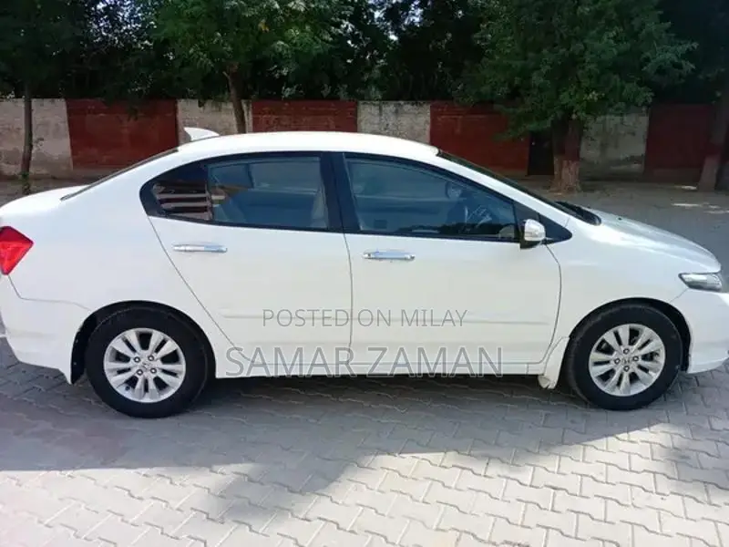 Honda City Aspire 1.5 Automatic Sedan - 2018 Model