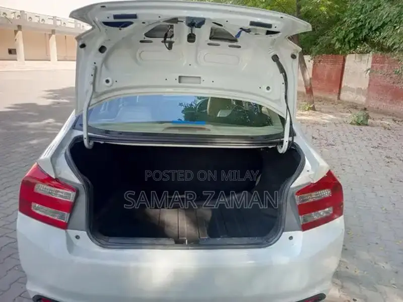 Honda City Aspire 1.5 Automatic Sedan - 2018 Model