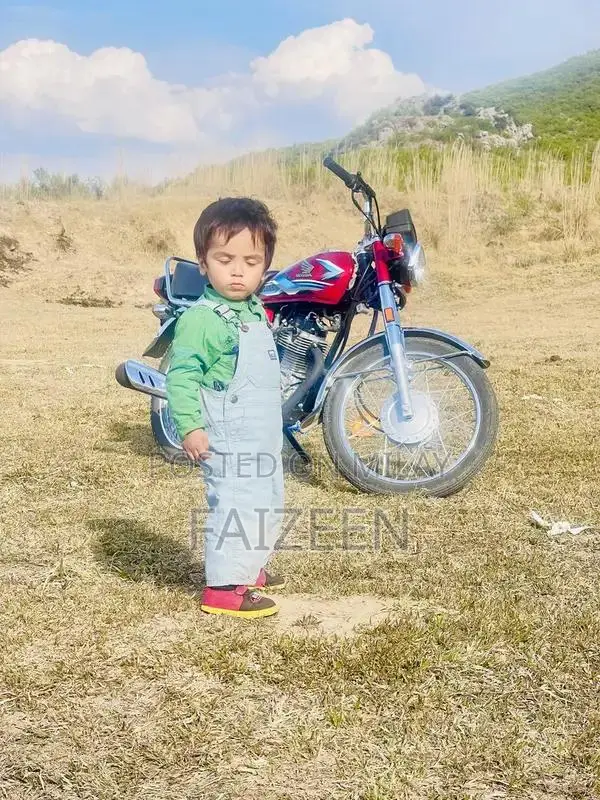 Honda 125cc Motorcycle - Zero Meter Condition Minibike