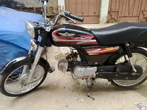 2017 Crown Vehicle - Complete and Well-Maintained