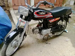 2017 Crown Vehicle - Complete and Well-Maintained