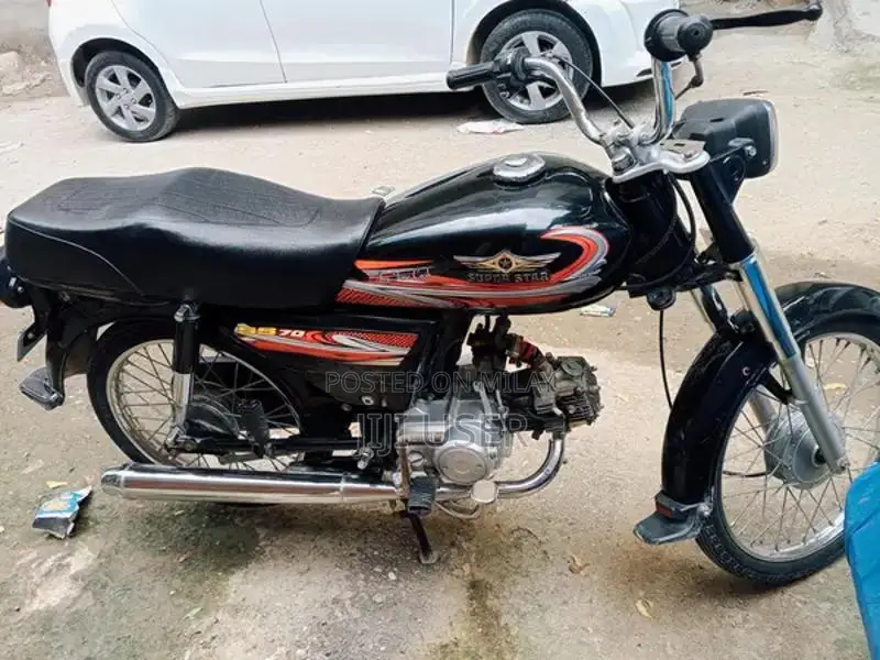 2017 Crown Vehicle - Complete and Well-Maintained