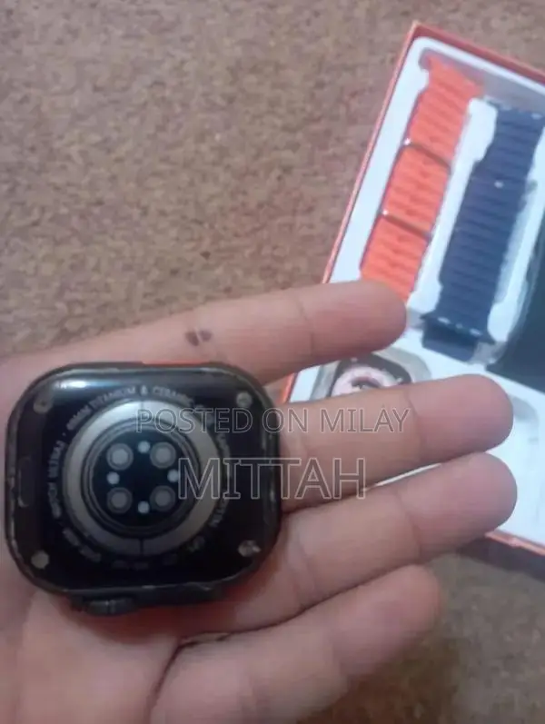 Smart Fashion Touchscreen Fitness Smartwatch with Health Tracking