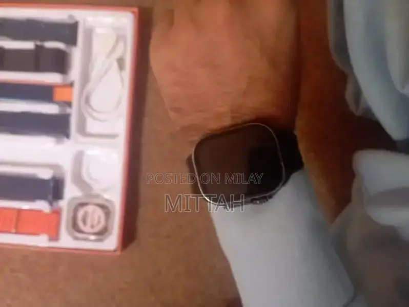 Smart Fashion Touchscreen Fitness Smartwatch with Health Tracking