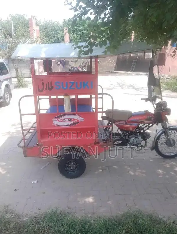 United 100 CNG Rickshaw Engine Vehicle