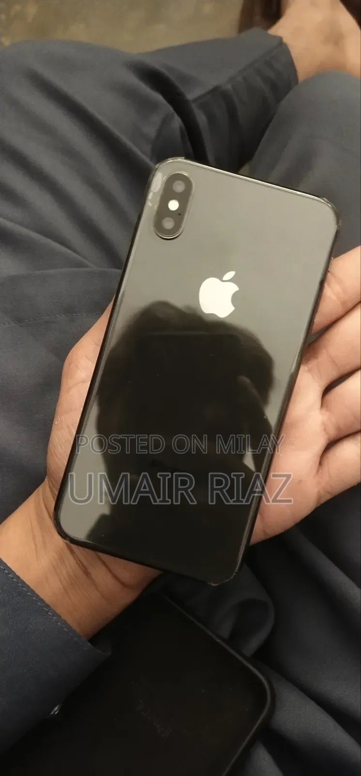 Apple iPhone X 64 GB Black