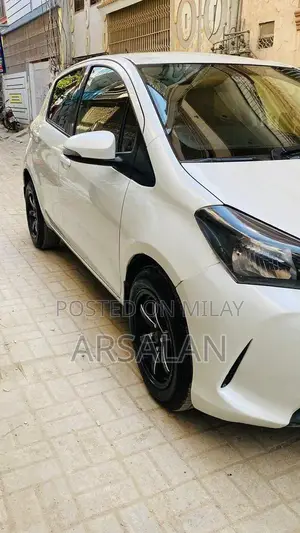 Toyota Vitz Compact Hatchback 2016-2021 Pearl White