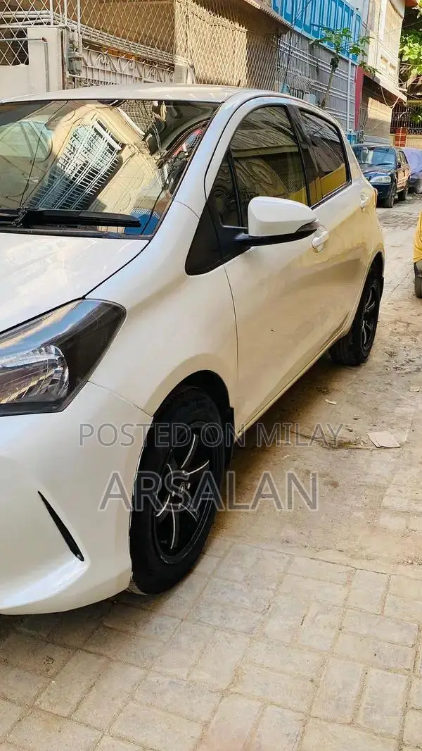Toyota Vitz Compact Hatchback 2016-2021 Pearl White