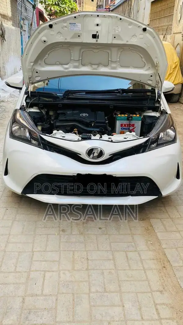 Toyota Vitz Compact Hatchback 2016-2021 Pearl White