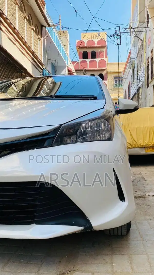 Toyota Vitz Compact Hatchback 2016-2021 Pearl White