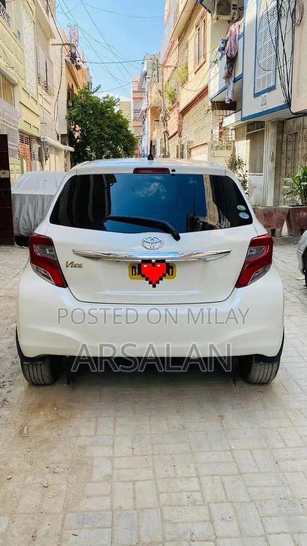 Toyota Vitz Compact Hatchback 2016-2021 Pearl White