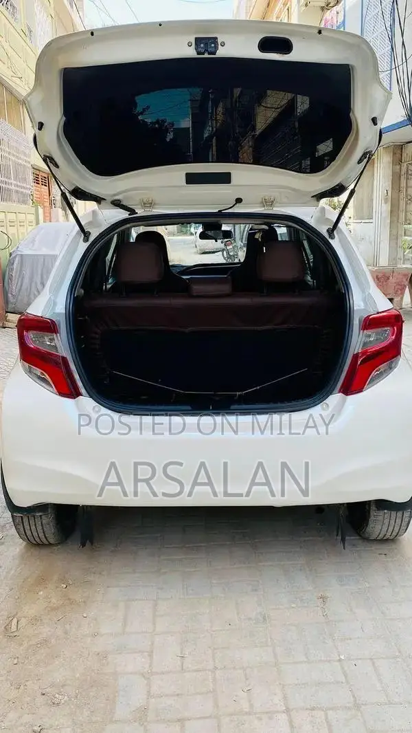 Toyota Vitz Compact Hatchback 2016-2021 Pearl White