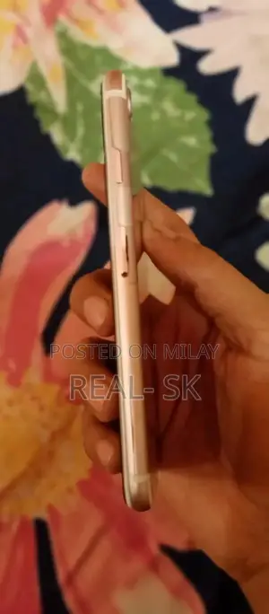 Apple iPhone 7 128GB Rose Gold Smartphone