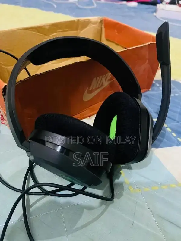 High-Performance Wired Gaming Headset with Mic