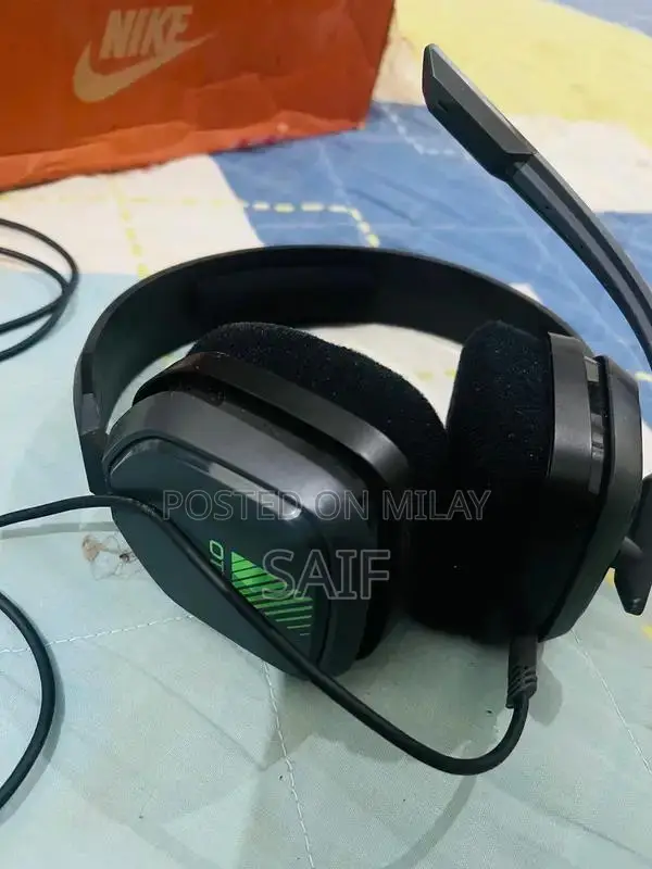 High-Performance Wired Gaming Headset with Mic