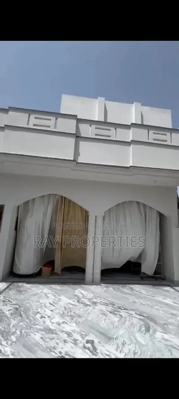 Double Unit 5 Marla House with 4 Bedrooms and Multiple Facilities