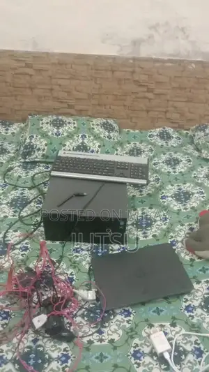 Fujitsu Tower Desktop PC - i5 4th Gen Gaming Computer