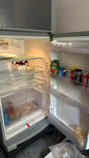 Dawlance Large Refrigerator - Excellent Working Condition