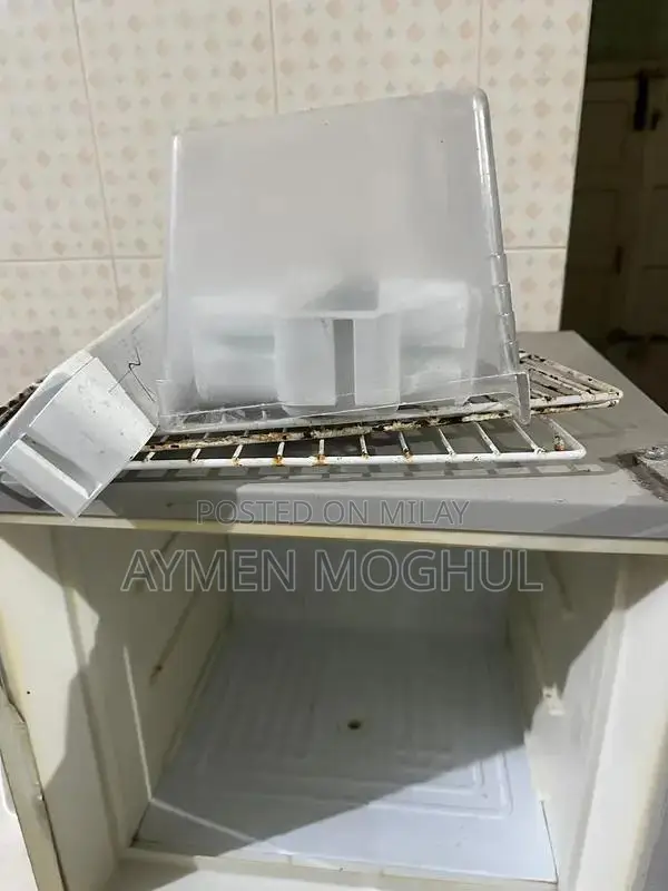 Pre-Owned Refrigerator in Excellent Condition