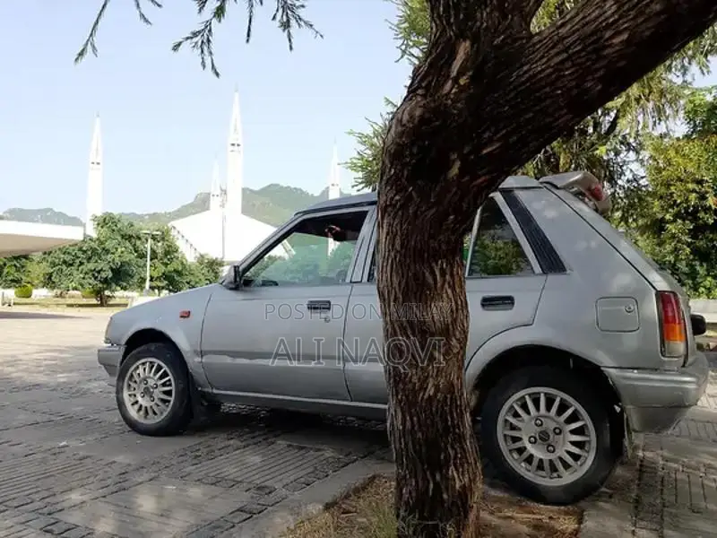 1985 Daihatsu Charade Classic White Sedan