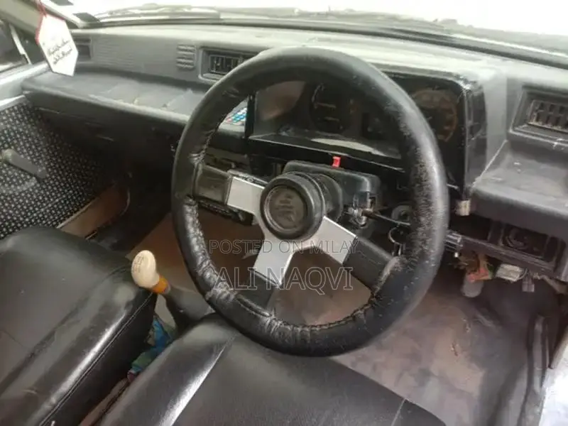 1985 Daihatsu Charade Classic White Sedan