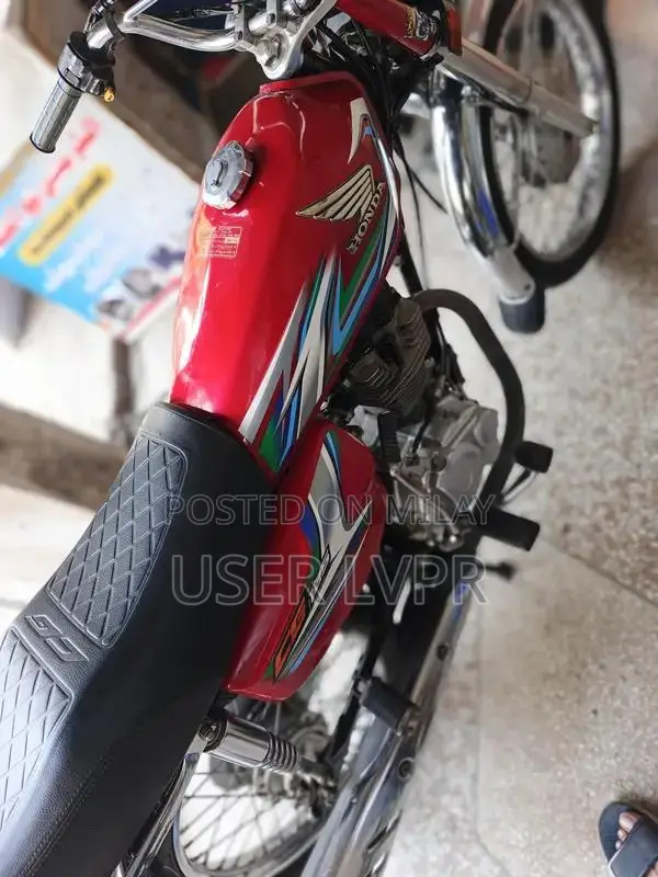 honda125. modl. 2023. all Punjab num