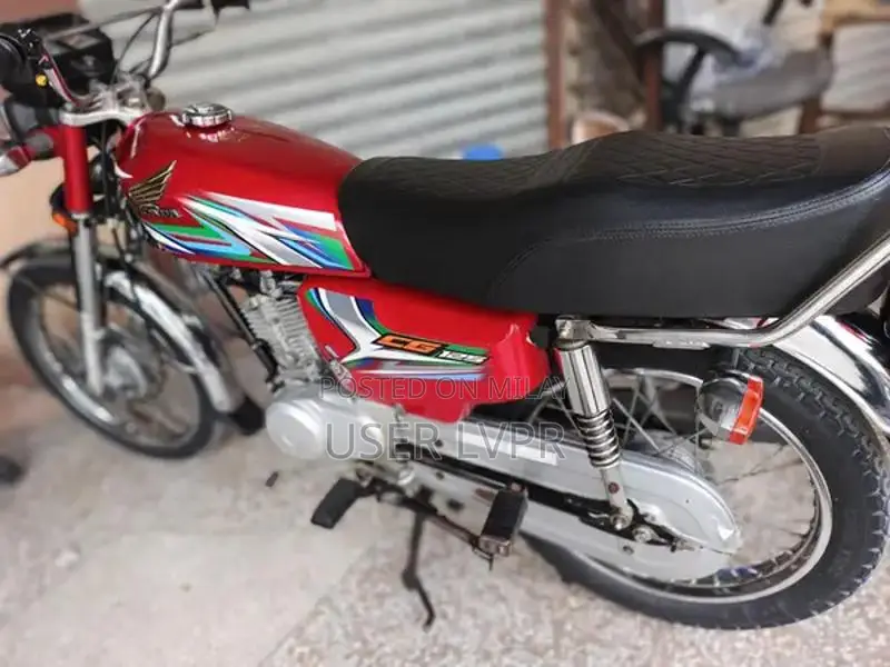 honda125. modl. 2023. all Punjab num