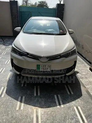 Photo - Toyota Corolla GLI Special Edition Sedan