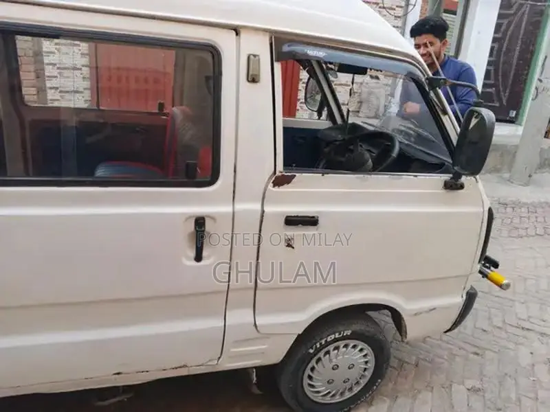 Carry Bolan 2001 Compact Utility Vehicle