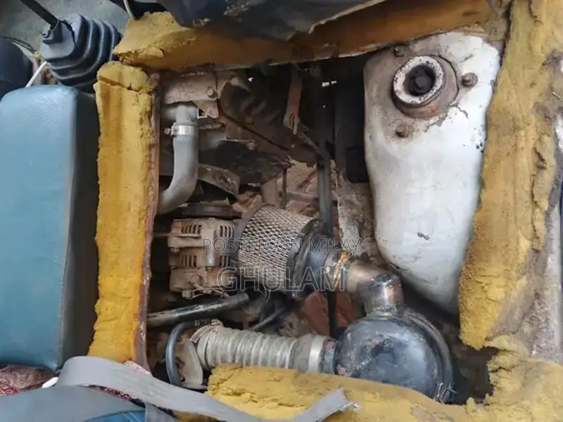 Carry Bolan 2001 Compact Utility Vehicle