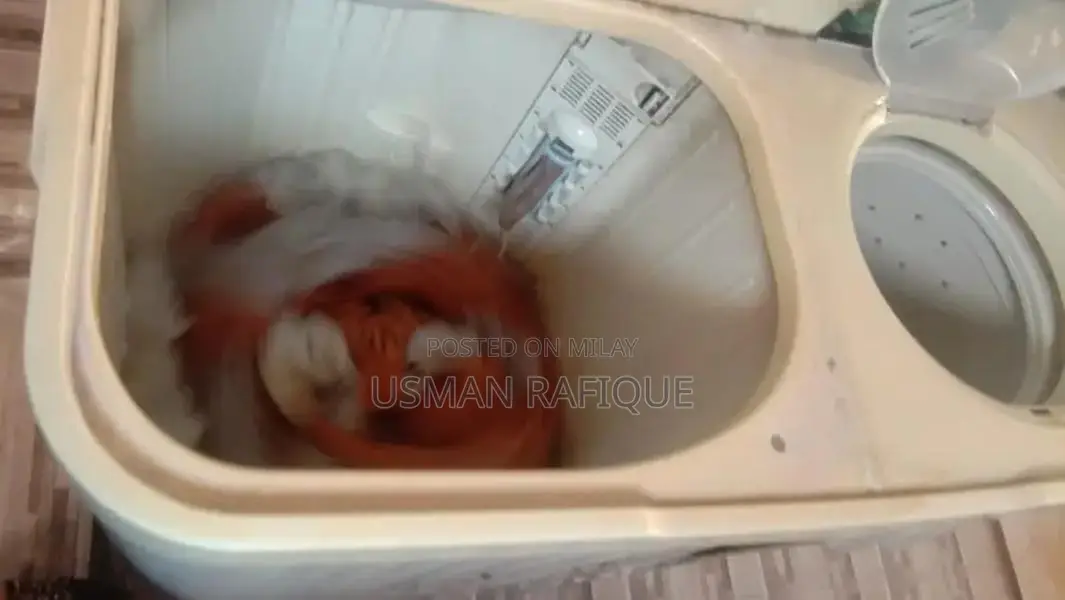Two-in-One Washing Machine and Dryer - Working Condition