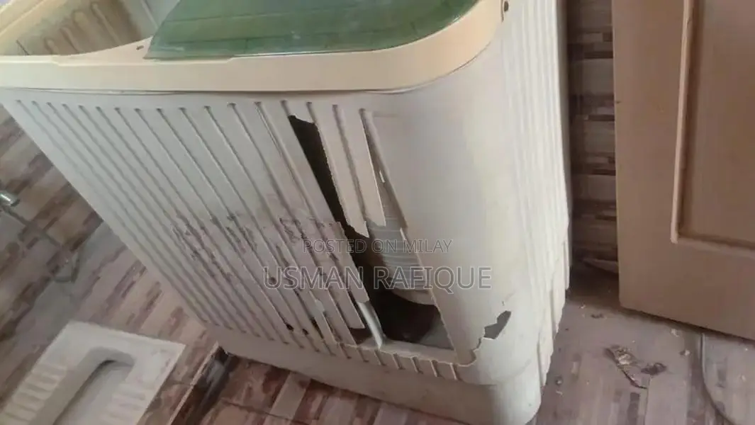 Two-in-One Washing Machine and Dryer - Working Condition