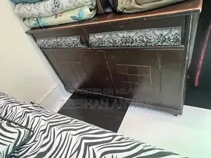 King-Size Wooden Bedroom Set with Dressing Table and Mirror