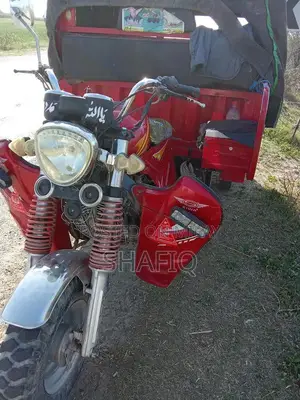 Siwa Loader Rickshaw with Double Toolbox and Tarpaulin