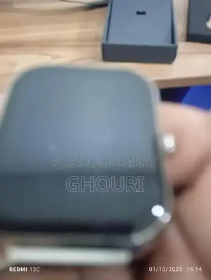 Smartwatch with Bluetooth Calling, HD Display, and Always-On Graphics