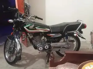 Photo - High Performance Multi-Cylinder Vehicle Engine Components