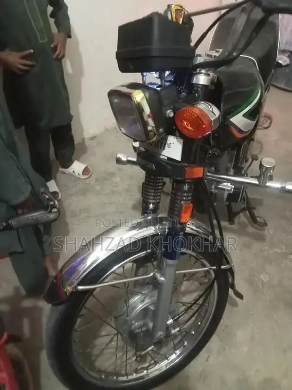 High Performance Multi-Cylinder Vehicle Engine Components